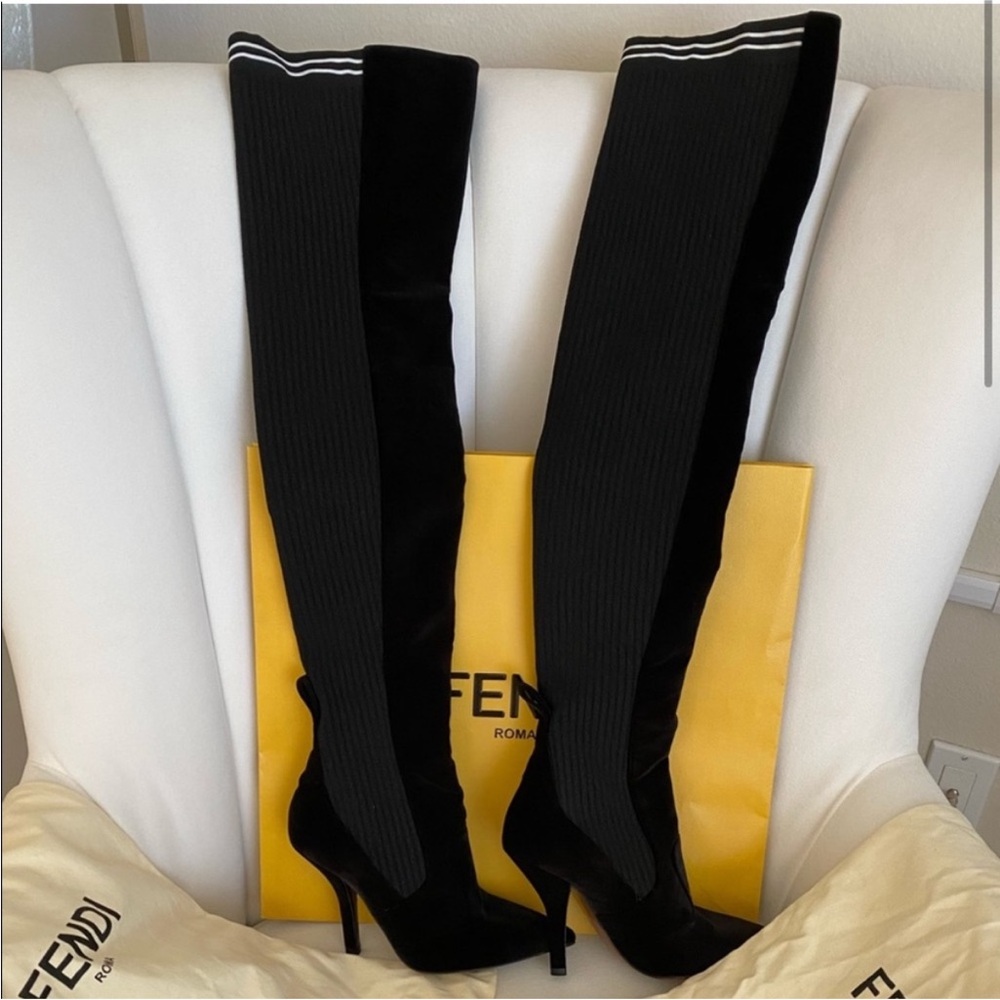 Fendi 💛🖤 ROKOKO Over the Knee
Cuissard Black Velvet Knit Boots 36 VINTAGE